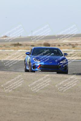 media/Nov-10-2025-Private Event (Mon) [[7fd464aee1]]/Novice/Session 3 (Sunset)/